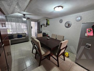 Casa en condoCASA EN VENTA EN FRACCIONAMIENTO LAS HESPERIDES, SAN MATEO OTZACATIPANminio en