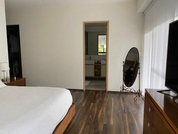 HERMOSO DEPARTAMENTO CON VISTA AL BOSQUE EN VENTA