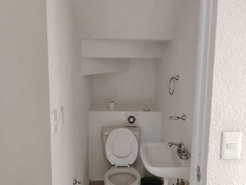 Casa en Venta o Renta con Opcion a Compra, Real Segovia. Puebla