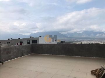 CASA EN VENTA CUMBRES ELITE PRIMER SECTOR PIRINEOS