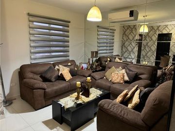CASA EN VENTA GARCIA LAS LOMAS SECTOR PRIVADA
