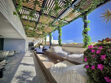 Departamento en Averanda Residencial: Jardín Privado, Amenidades de Lujo