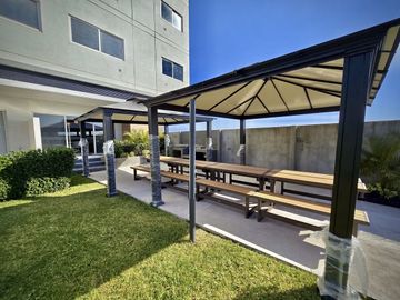 Departamento en Averanda Residencial: Jardín Privado, Amenidades de Lujo
