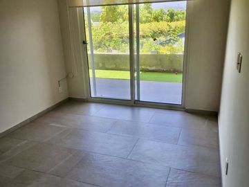 Departamento en Averanda Residencial: Jardín Privado, Amenidades de Lujo