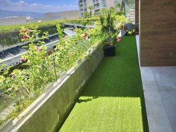 Departamento en Averanda Residencial: Jardín Privado, Amenidades de Lujo