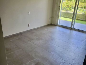 Departamento en Averanda Residencial: Jardín Privado, Amenidades de Lujo