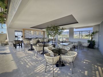 Departamento en Averanda Residencial: Jardín Privado, Amenidades de Lujo