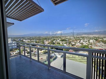 Departamento en Averanda Residencial: Jardín Privado, Amenidades de Lujo