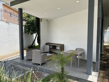 Casa en Venta para remodelar en Colinas del Bosque, Tlalpan