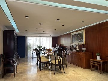 Casa en Venta para remodelar en Colinas del Bosque, Tlalpan