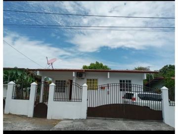 SE ALQUILA CASA EN  SANTIAGO RESIDENCIAL GENESIS