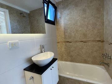 VENTA PH La Perla Mar del Plata 4 ambientes c/ cochera