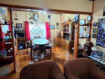 Se vende Terreno de 3000 m2 con casa, comuna de La Calera