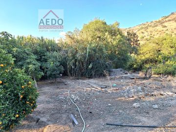 Se vende Terreno de 3000 m2 con casa, comuna de La Calera