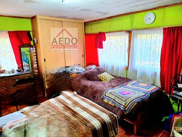 Se vende Terreno de 3000 m2 con casa, comuna de La Calera