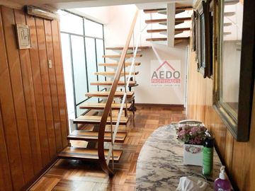 Se Vende Linda  Casa, estilo Contemporáneo, comuna Quillota