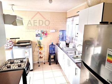 Se Vende Linda Casa Aislada de dos pisos, en Condominio Vall