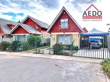 Se Vende Linda Casa Aislada de dos pisos, en Condominio Vall