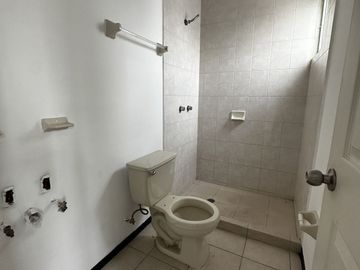 CASA EN VENTA- VENTURA DE ASIS