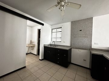 CASA EN VENTA- VENTURA DE ASIS