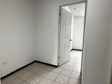 CASA EN VENTA- VENTURA DE ASIS