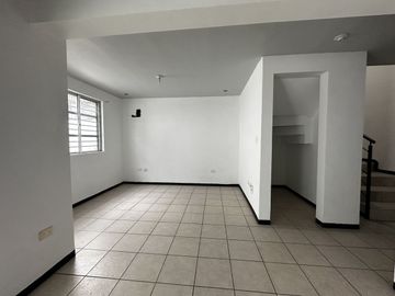 CASA EN VENTA- VENTURA DE ASIS