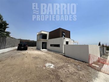 Casa en Venta en Chicureo / Piedra Roja