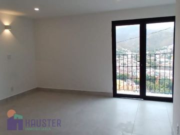 CASA POR BOULEVARD GTO