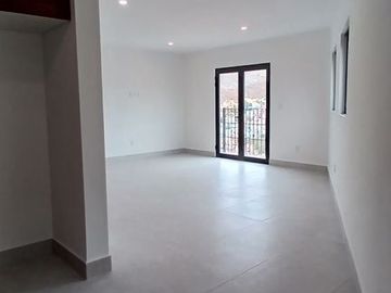 CASA POR BOULEVARD GTO
