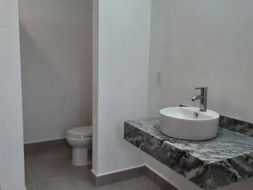 CASA POR BOULEVARD GTO