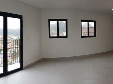 CASA POR BOULEVARD GTO