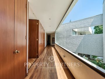 Mediterránea en Los Nogales con gran jardín