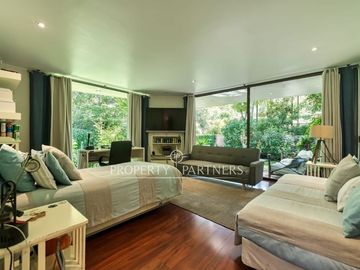 Mediterránea en Los Nogales con gran jardín