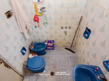 VENDO CASA A RECICLAR EN FISHERTON 2 DORMITORIOS