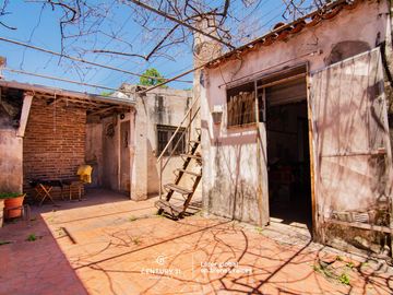 VENDO CASA A RECICLAR EN FISHERTON 2 DORMITORIOS