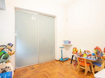 venta casa de 3 dormitorios con terraza y cochera en arroyito