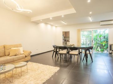 venta casa de 3 dormitorios con terraza y cochera en arroyito