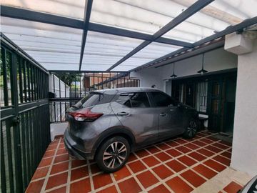 CASA DE UN PISO EN CAPRI SUR DE CALI - VENTA