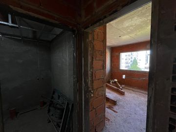 Departamento en Villa Urquiza con Balcon y Cochera