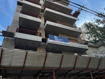 Departamento en Villa Urquiza con Balcon y Cochera