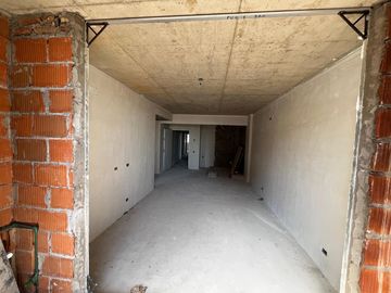 Departamento en Villa Urquiza con Balcon y Cochera