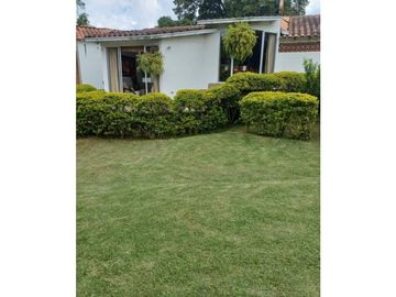 VENDO HERMOSA CASA SECTOR ALCALA