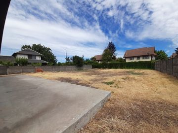Se vende casa nueva en Sector Los Poetas