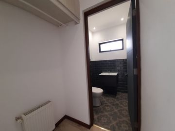 Se vende casa nueva en Sector Los Poetas
