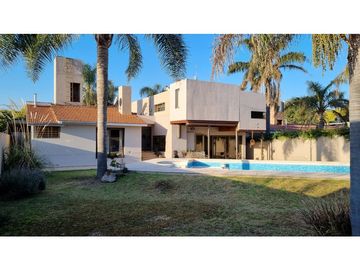 PROPIEDAD DE 3 DORMITORIOS - PILETA - VILLA CARLOS PAZ