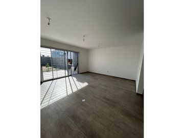 VENDO DUPLEX DOS DORMITORIOS URBANIZACION DOCTA