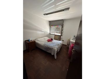 VENDO DEPARTAMENTO TRES DORMITORIOS DOS BAÑOS EN EL CENTRO