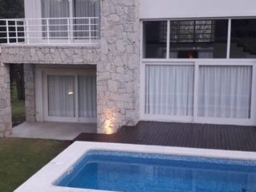 A5 | Cómoda casa sobre Avda. Divisadero en Cariló