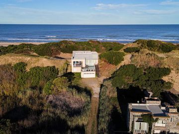 A5 | Casa Michell - FRENTE AL MAR! 6 ambientes, piscina climatizada