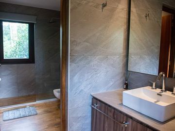A1  - Casa Laurel 409 - Piscina Climatizada Y Cubierta - Acepta Depto En Parte De Pago En Capital